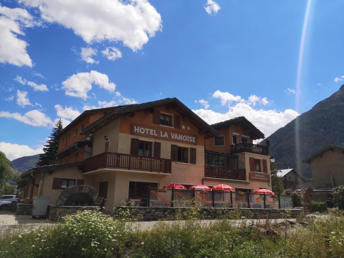 Hotel La Vanoise Bessans Exterior photo