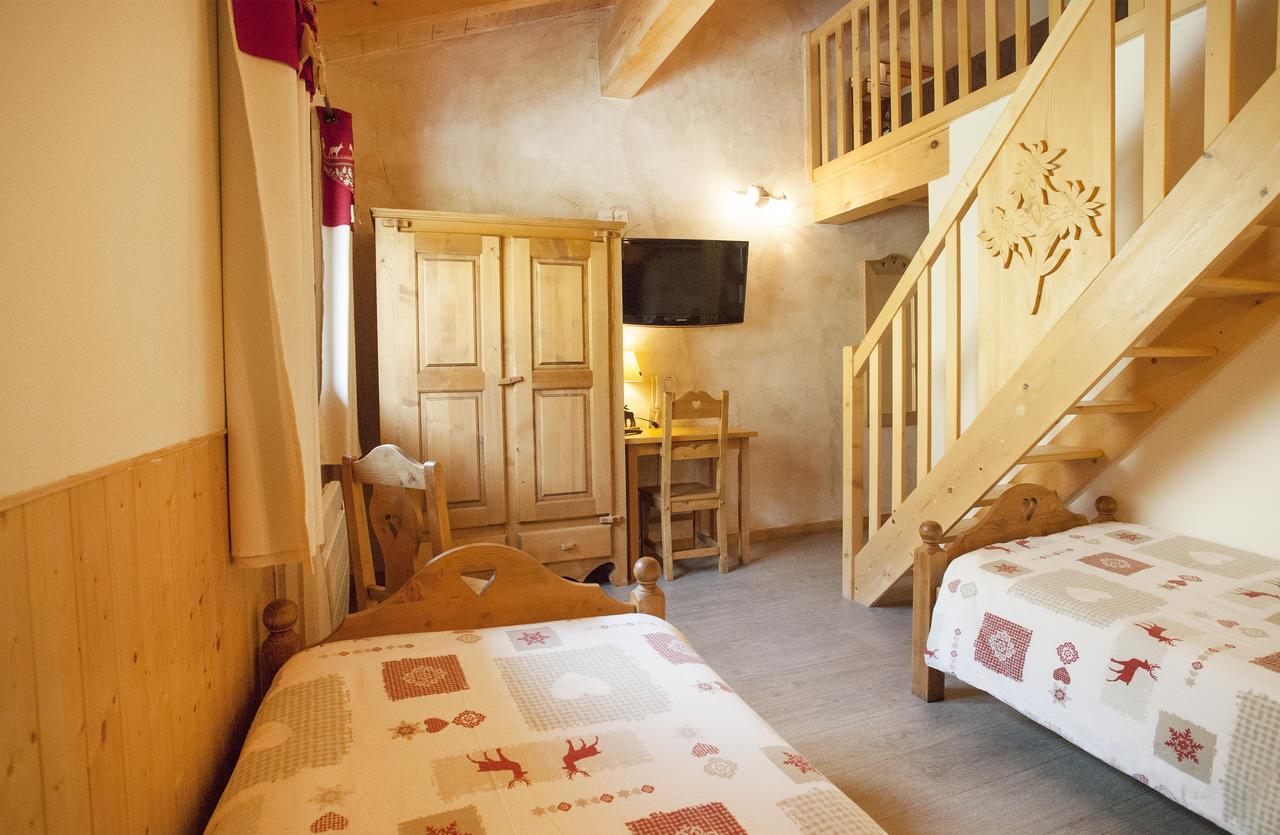 Hotel La Vanoise Bessans Exterior photo