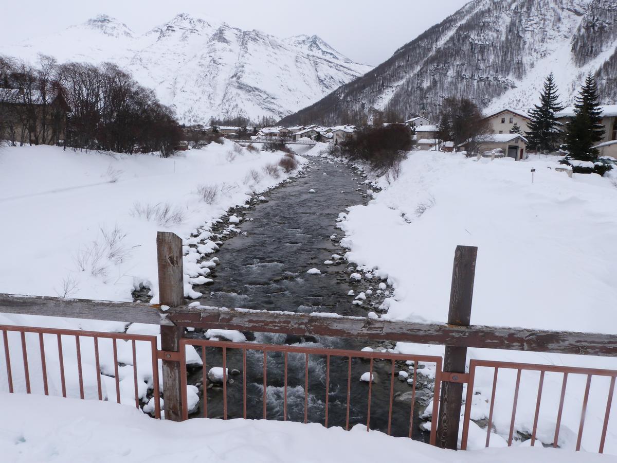 Hotel La Vanoise Bessans Exterior photo