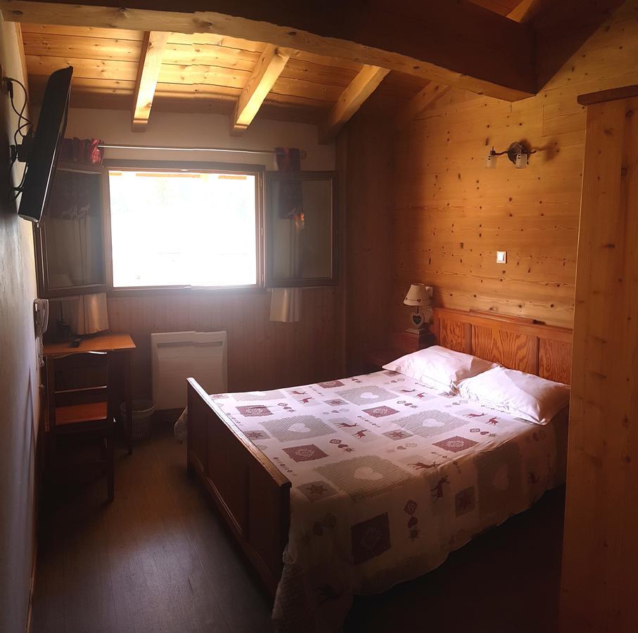 Hotel La Vanoise Bessans Exterior photo