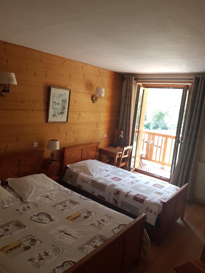 Hotel La Vanoise Bessans Exterior photo
